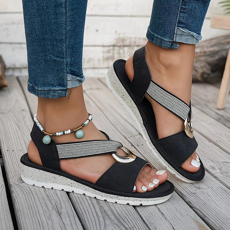 Skye | Sandalias planas con hebilla metálica