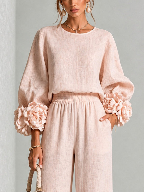 Rosalba | Conjunto de blusa con puños florales y pantalón de pierna ancha