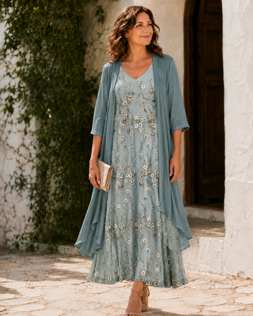 Juliana | Vestido largo de encaje con capa ligera