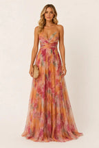 Giselle | Vestido largo floral con escote en V y tirantes