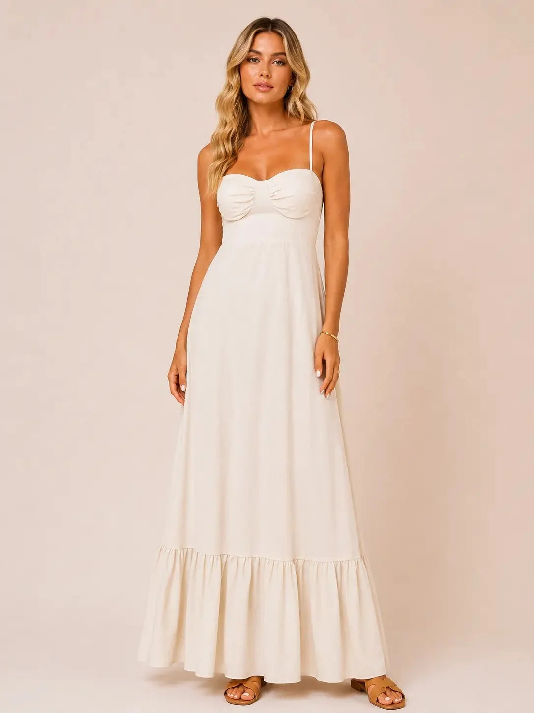 Natasha | Vestido largo con escote corazón y tirantes