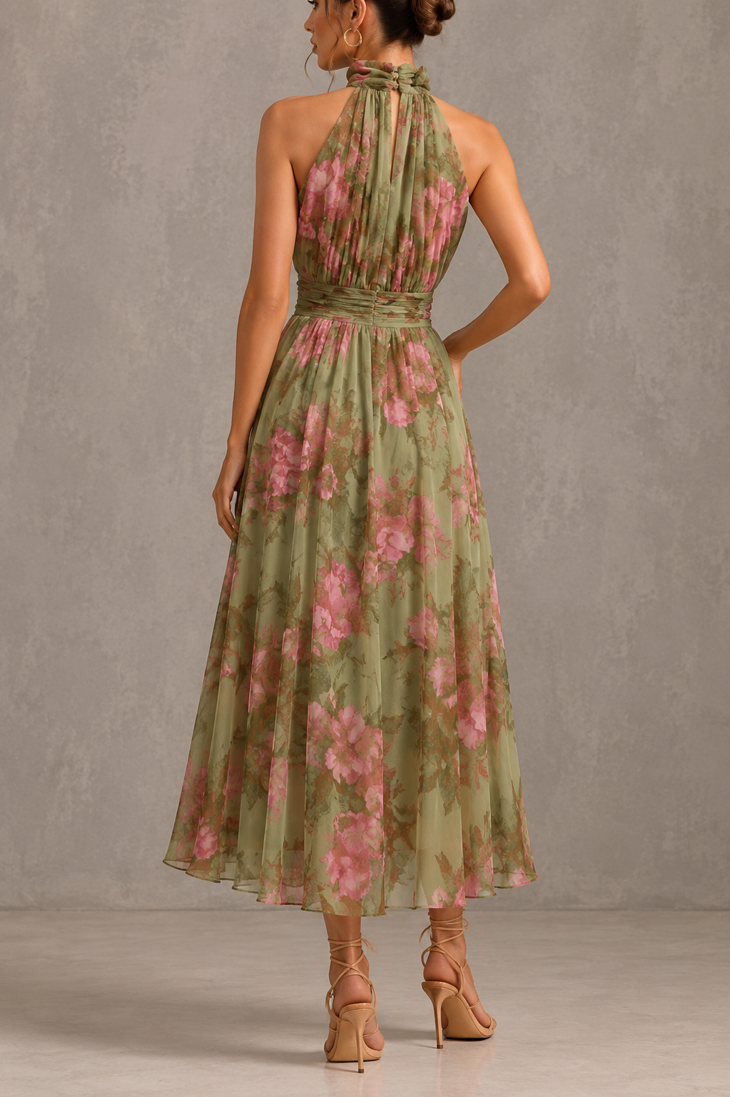 Livia | Vestido largo floral con cuello halter
