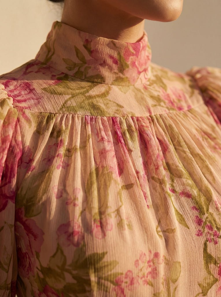 Rosana | Vestido largo floral con cuello alto y mangas abullonadas